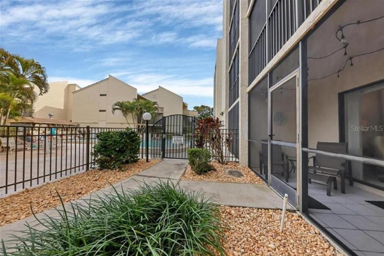 Siesta Key Escape Ground Floor Steps To Heated Pool And Free Trolley Apartment ภายนอก รูปภาพ