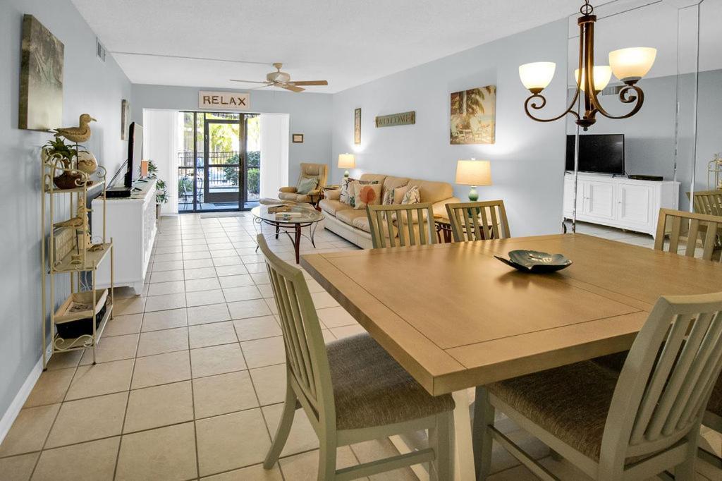 Siesta Key Escape Ground Floor Steps To Heated Pool And Free Trolley Apartment ภายนอก รูปภาพ